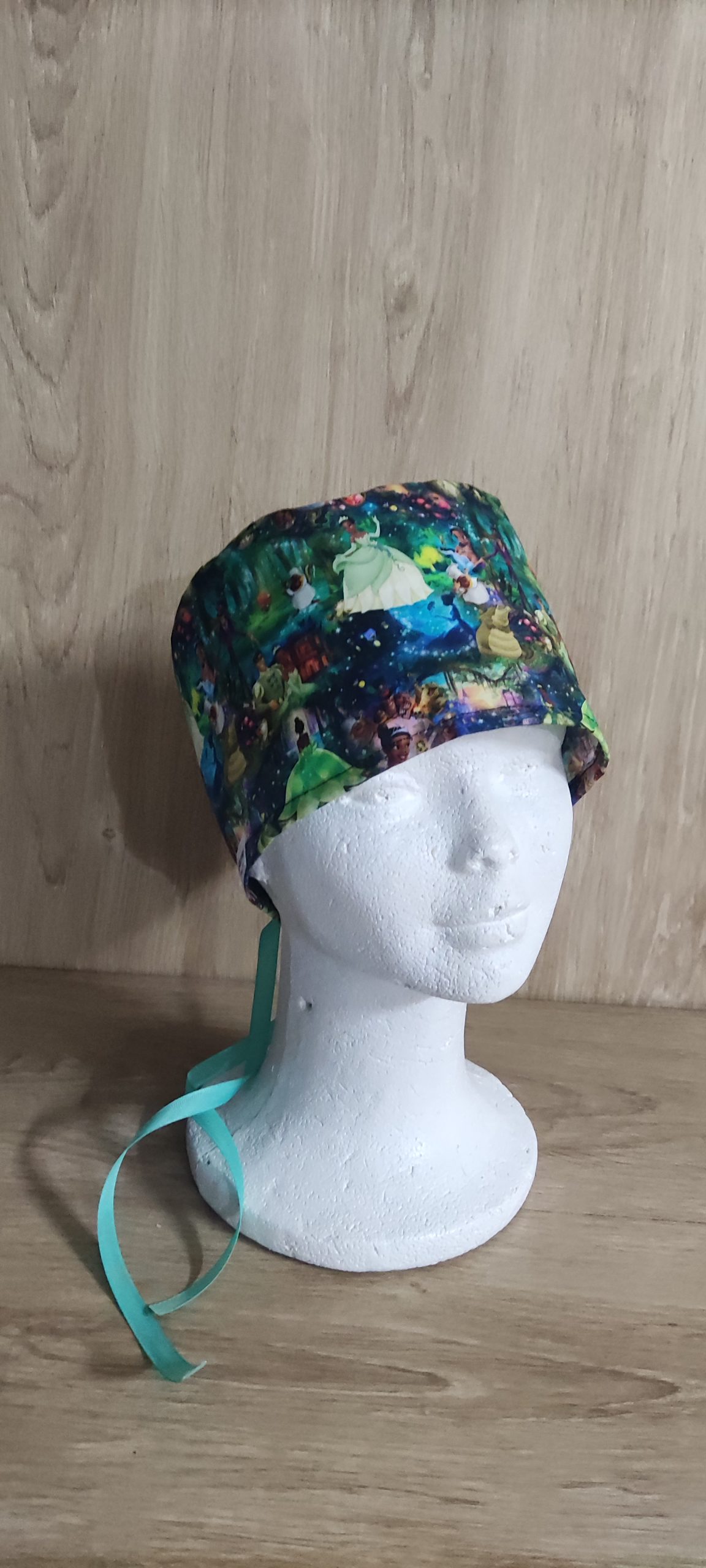 Gorro sanitario Tiana Disney artesanal para mujer con goma y cinta