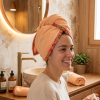 Toalla turbante 100% algodón fabricada en España con diseños exclusivos, ideal para secar el cabello de forma rápida y natural.