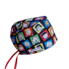 Gorro quirúrgico con estampado de Snoopy y Carlitos, diseño colorido y cómodo para profesionales sanitarios.